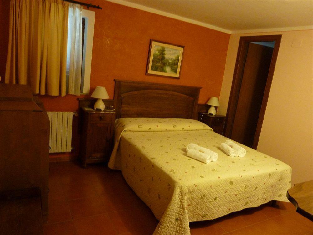 Casale Dei Gelsi Bed & Breakfast Castiglione In Teverina Eksteriør bilde